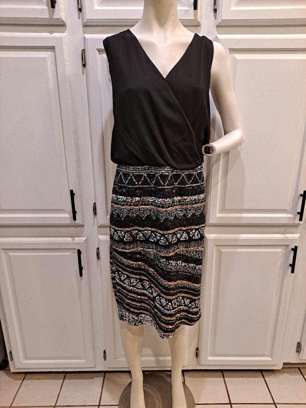 Versona Black Sleeveless Midi Dress W/Patterned Gold Silver Black Sequin Skirt
